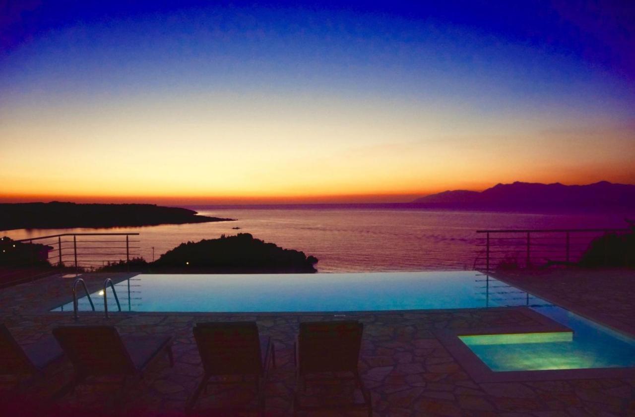 Beachfront Villa Seasun By Posarellivillas Agios Spyridon  Экстерьер фото