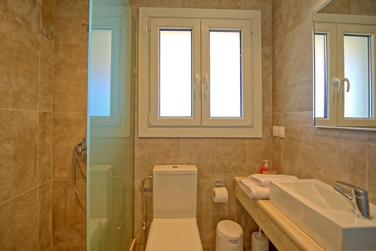 Beachfront Villa Seasun By Posarellivillas Agios Spyridon  Экстерьер фото
